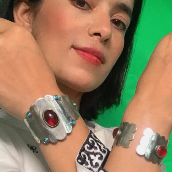 single Vintage Turkmen Cuff Bracelet, Ethnic Boho Cuff Bracelet With Stones - Picture 9 of 9